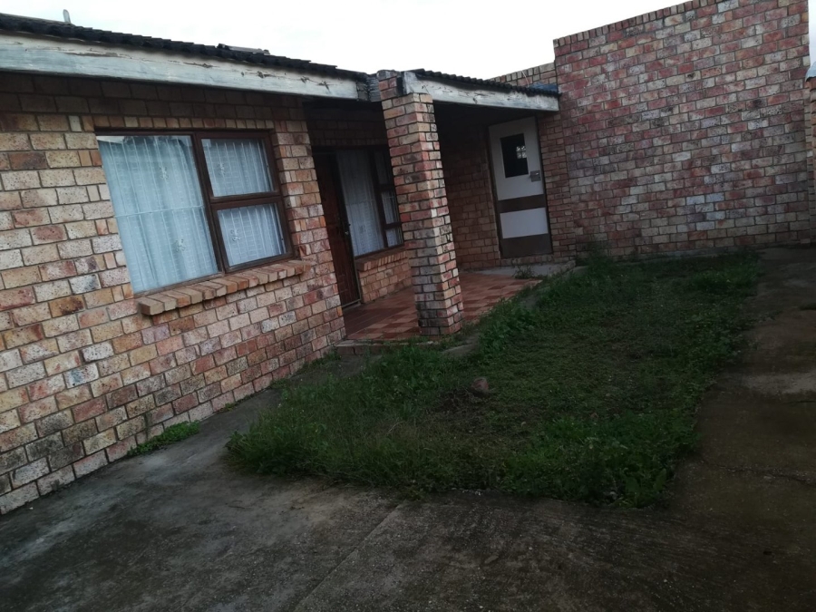 6 Bedroom Property for Sale in Bethelsdorp Eastern Cape